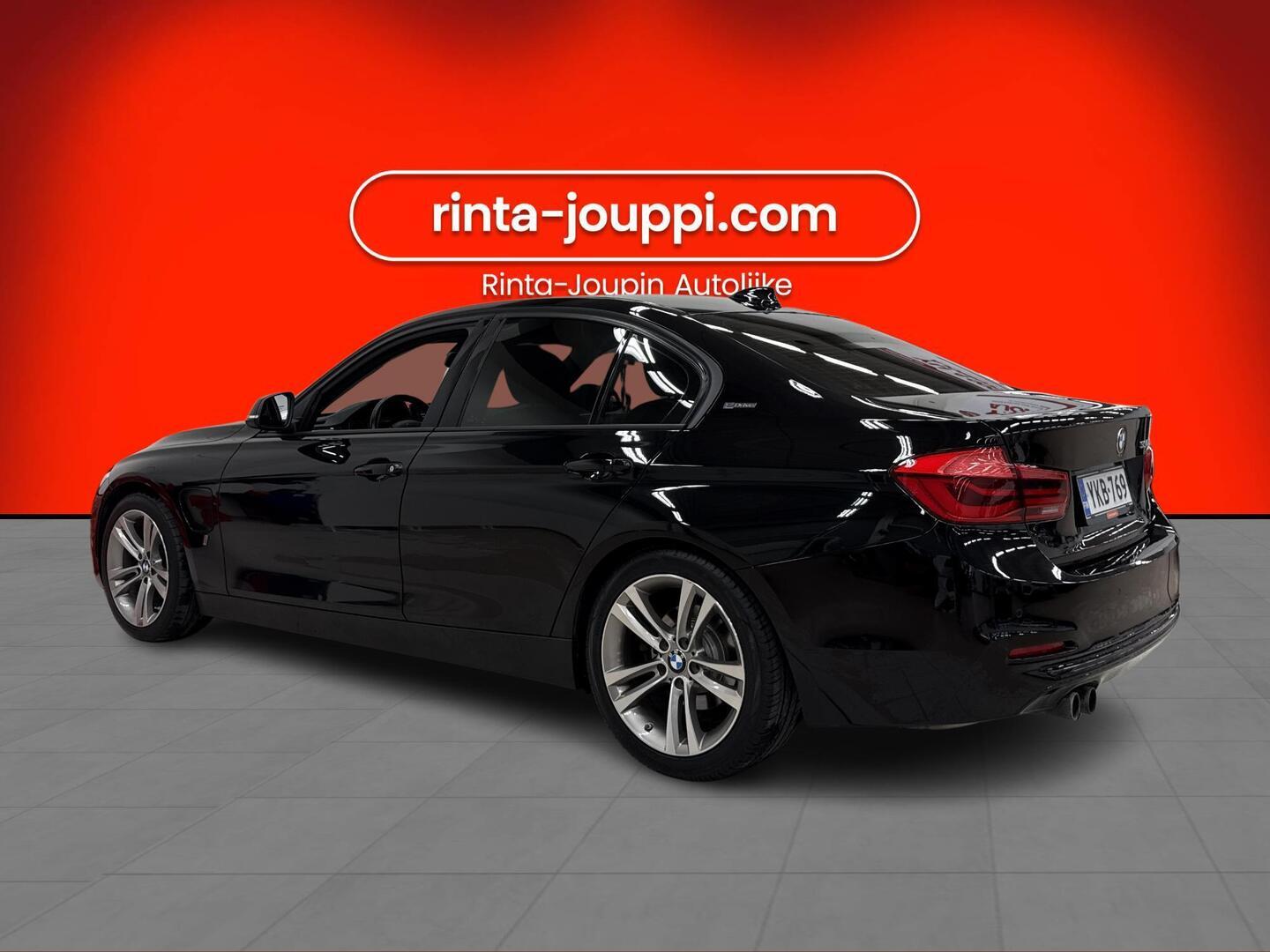 BMW 330 2017