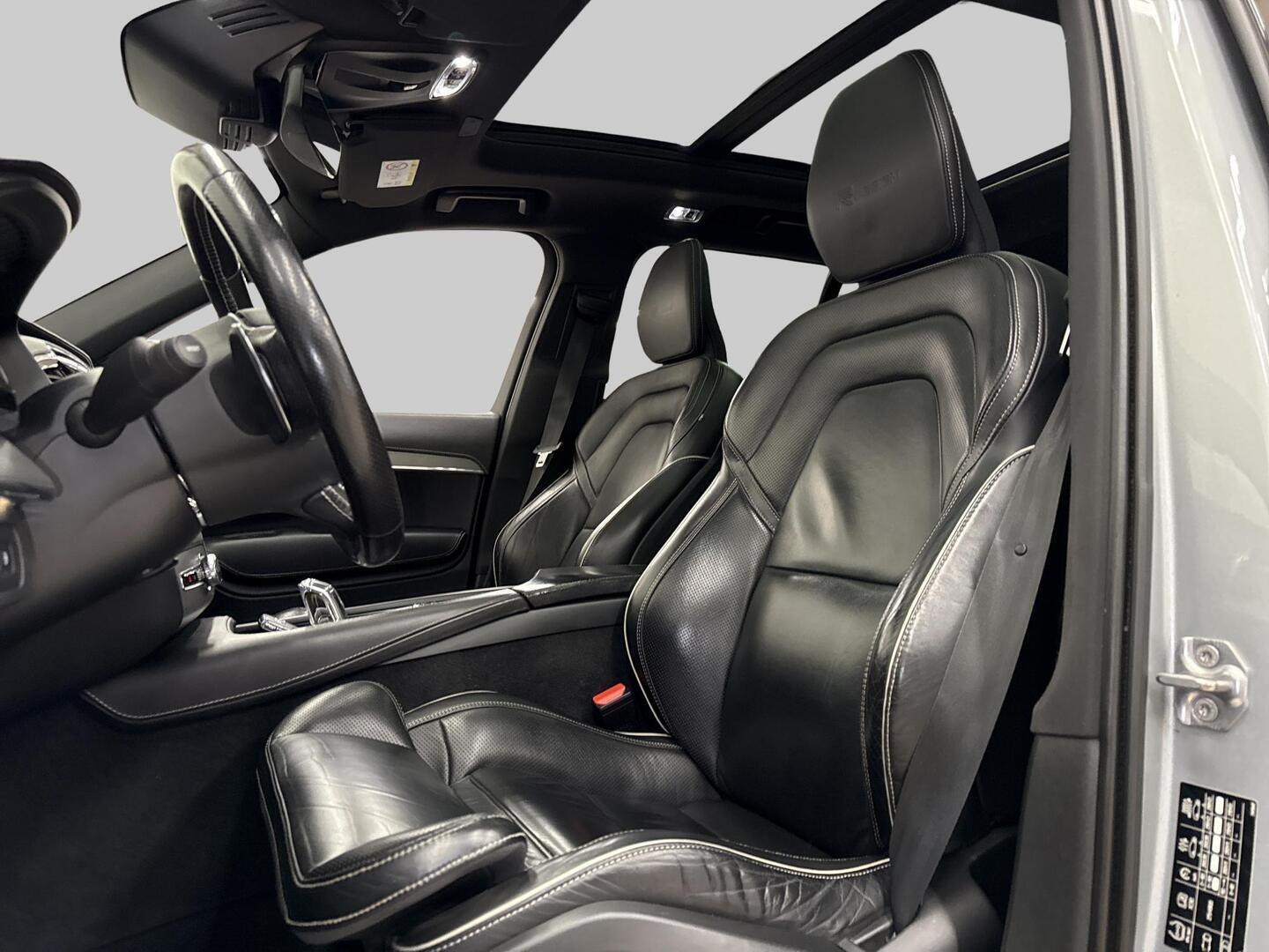 VOLVO XC90 2019