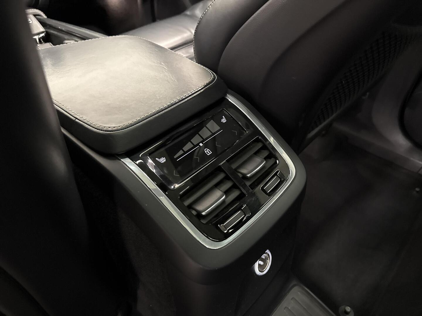 VOLVO XC90 2019