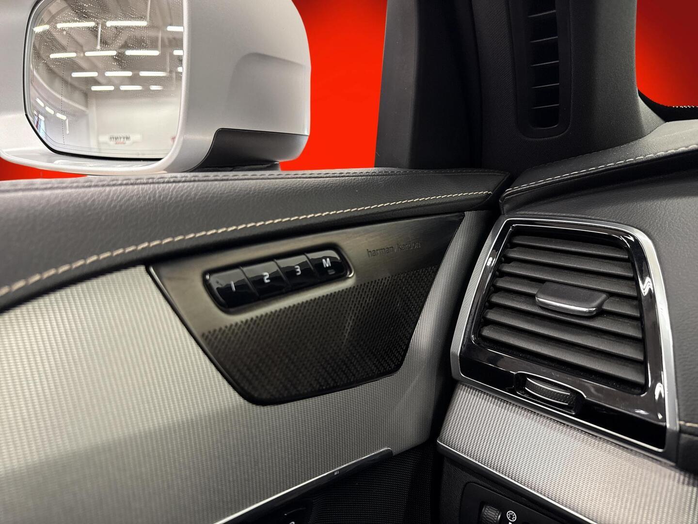 VOLVO XC90 2019