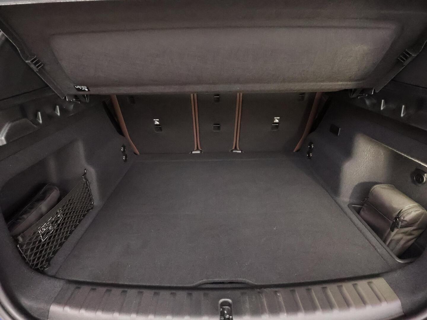 BMW IX1 2024