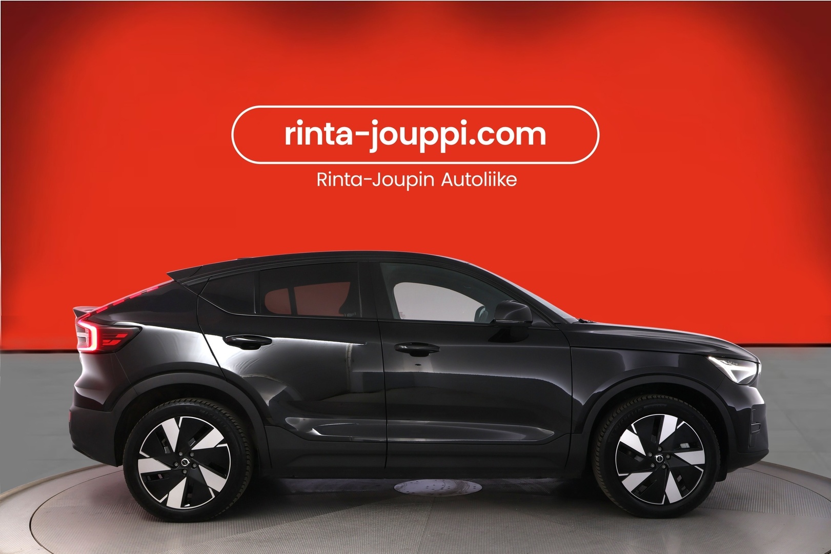 VOLVO C40 2024