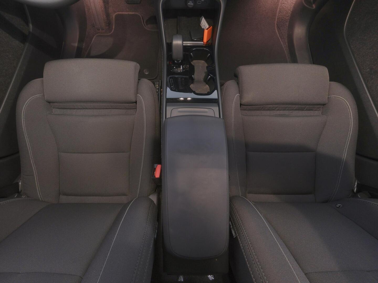 VOLVO C40 2024