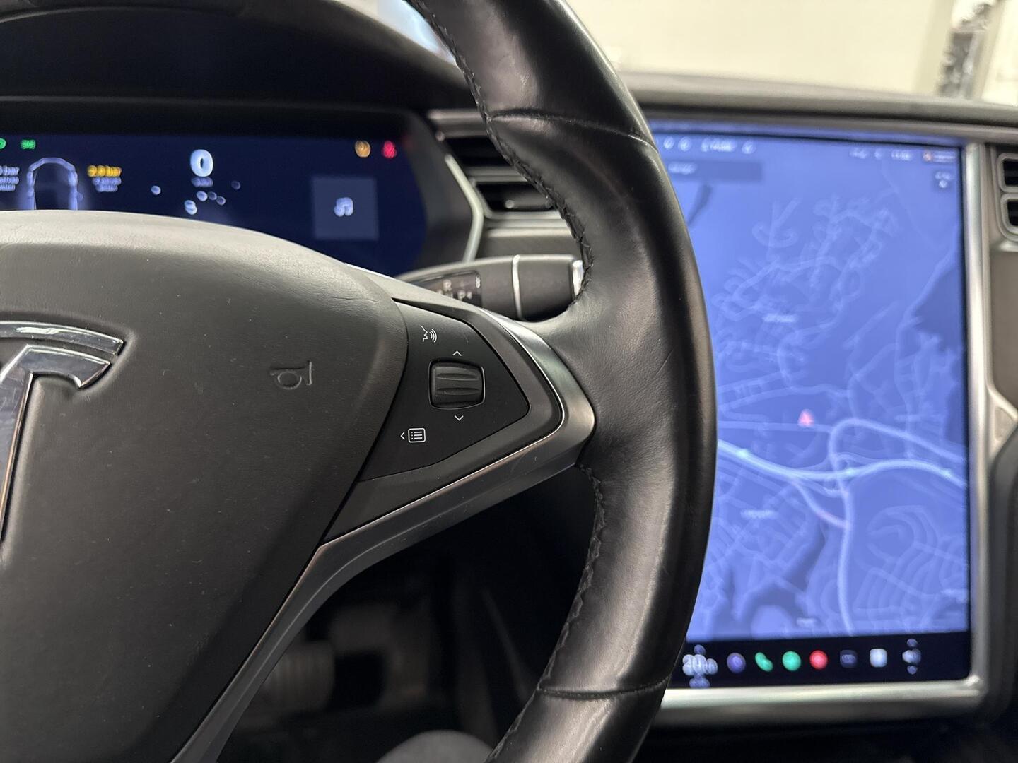 TESLA Model X 2016