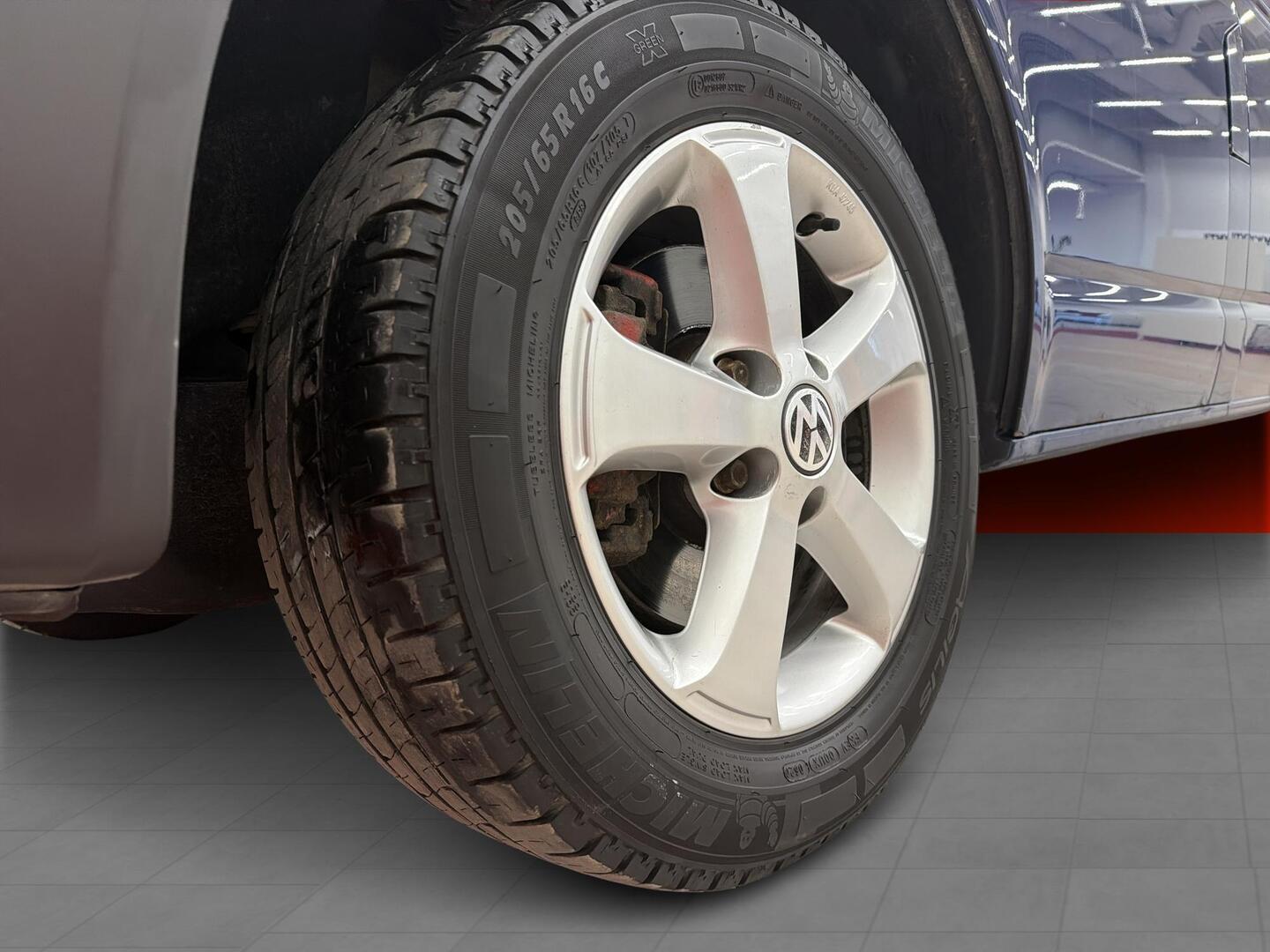 VOLKSWAGEN Transporter 2012