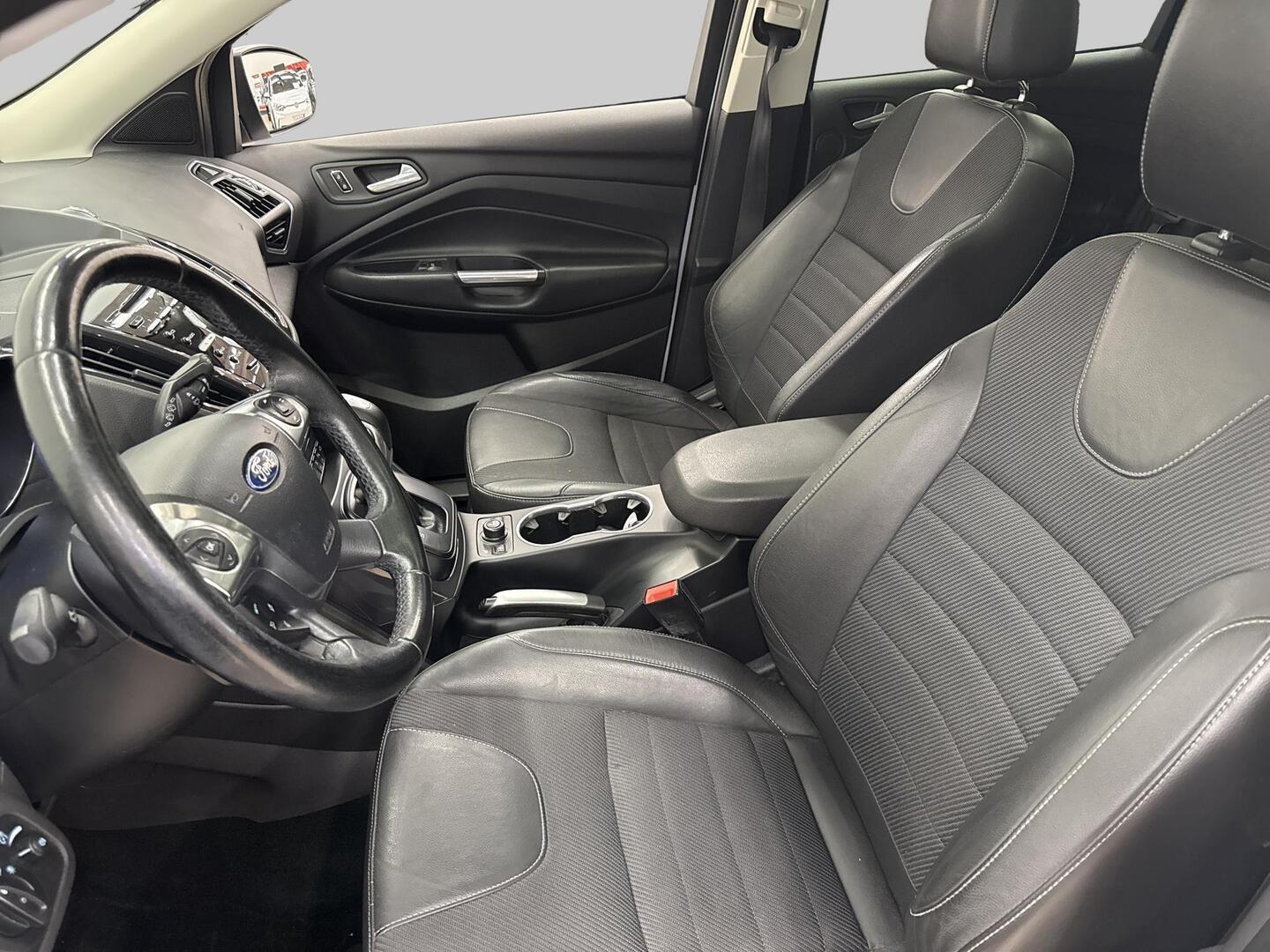 FORD Kuga 2013