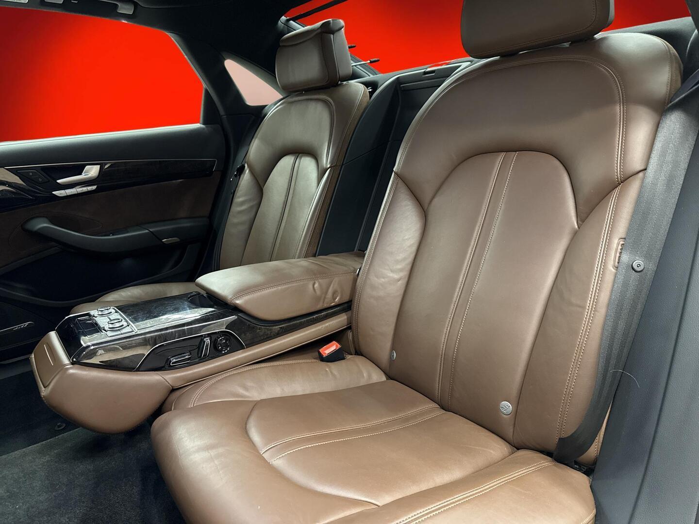 AUDI A8 2014