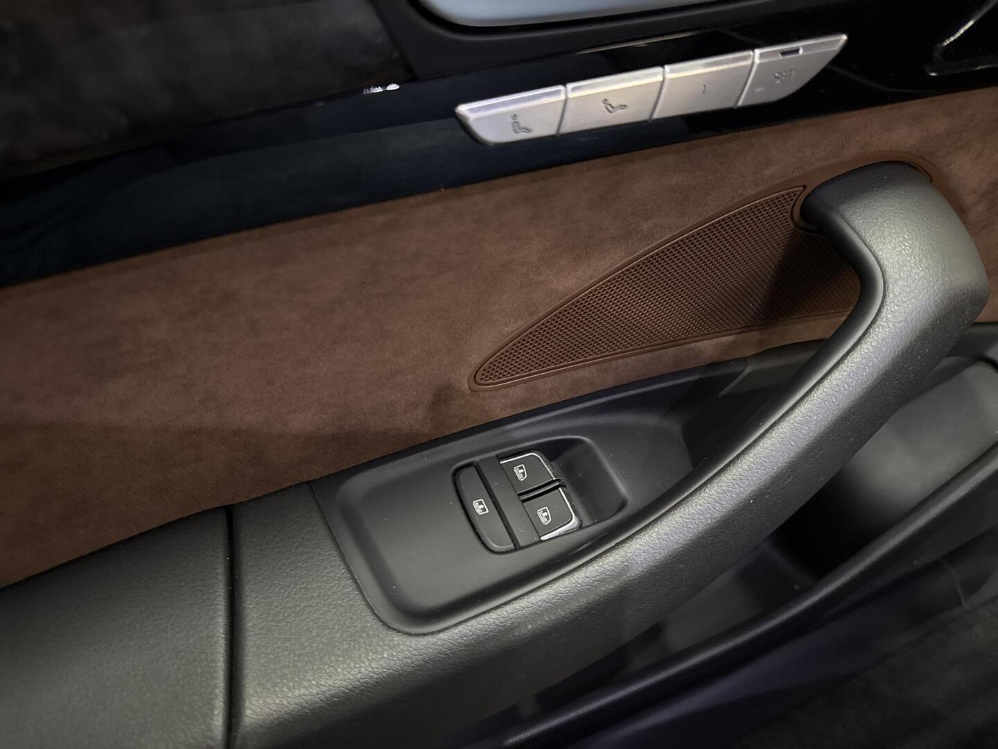 AUDI A8 2014