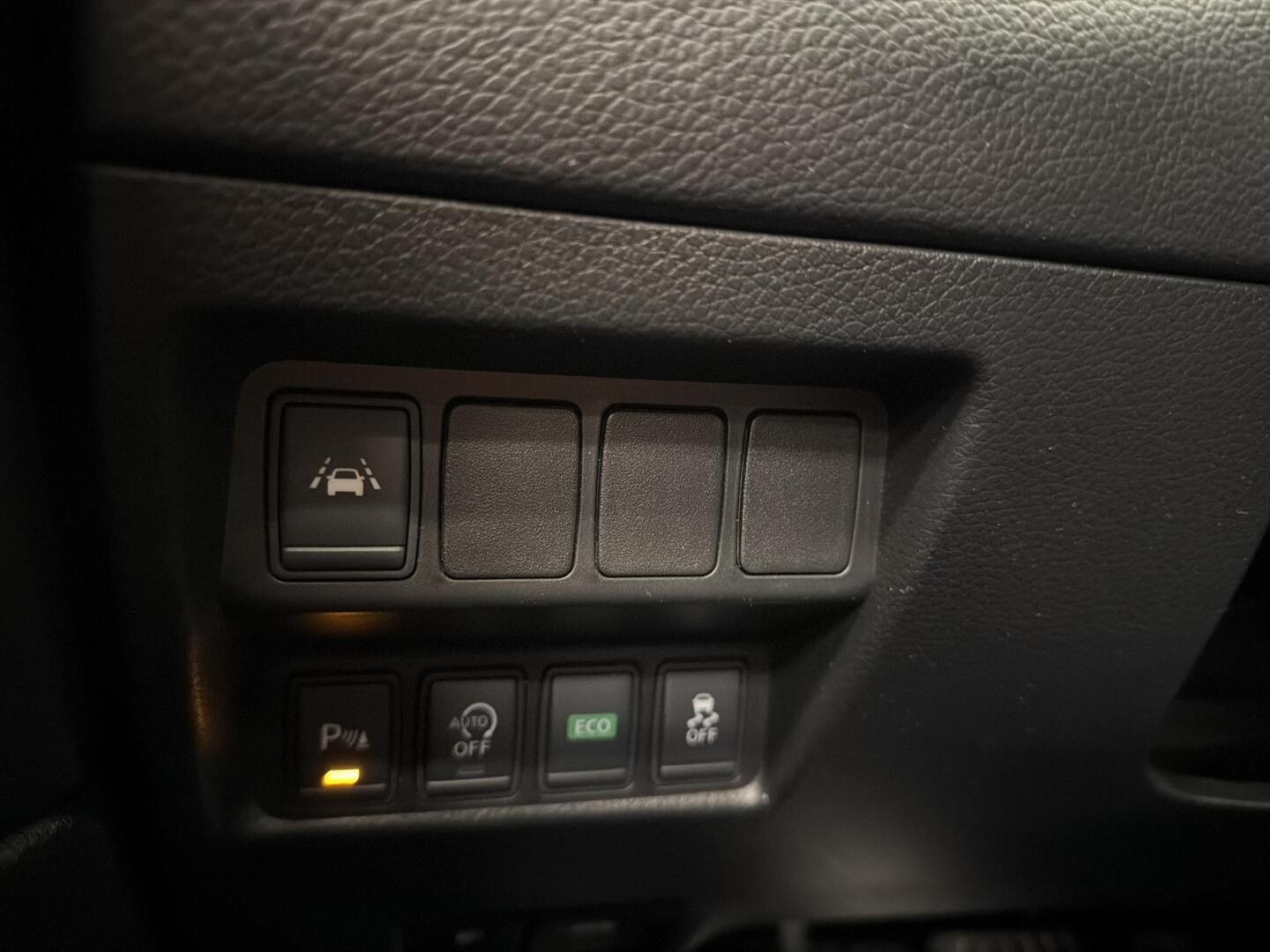 NISSAN Qashqai 2016