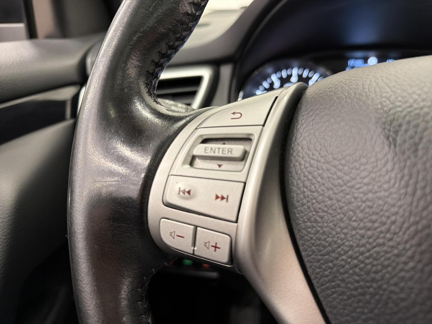 NISSAN Qashqai 2016