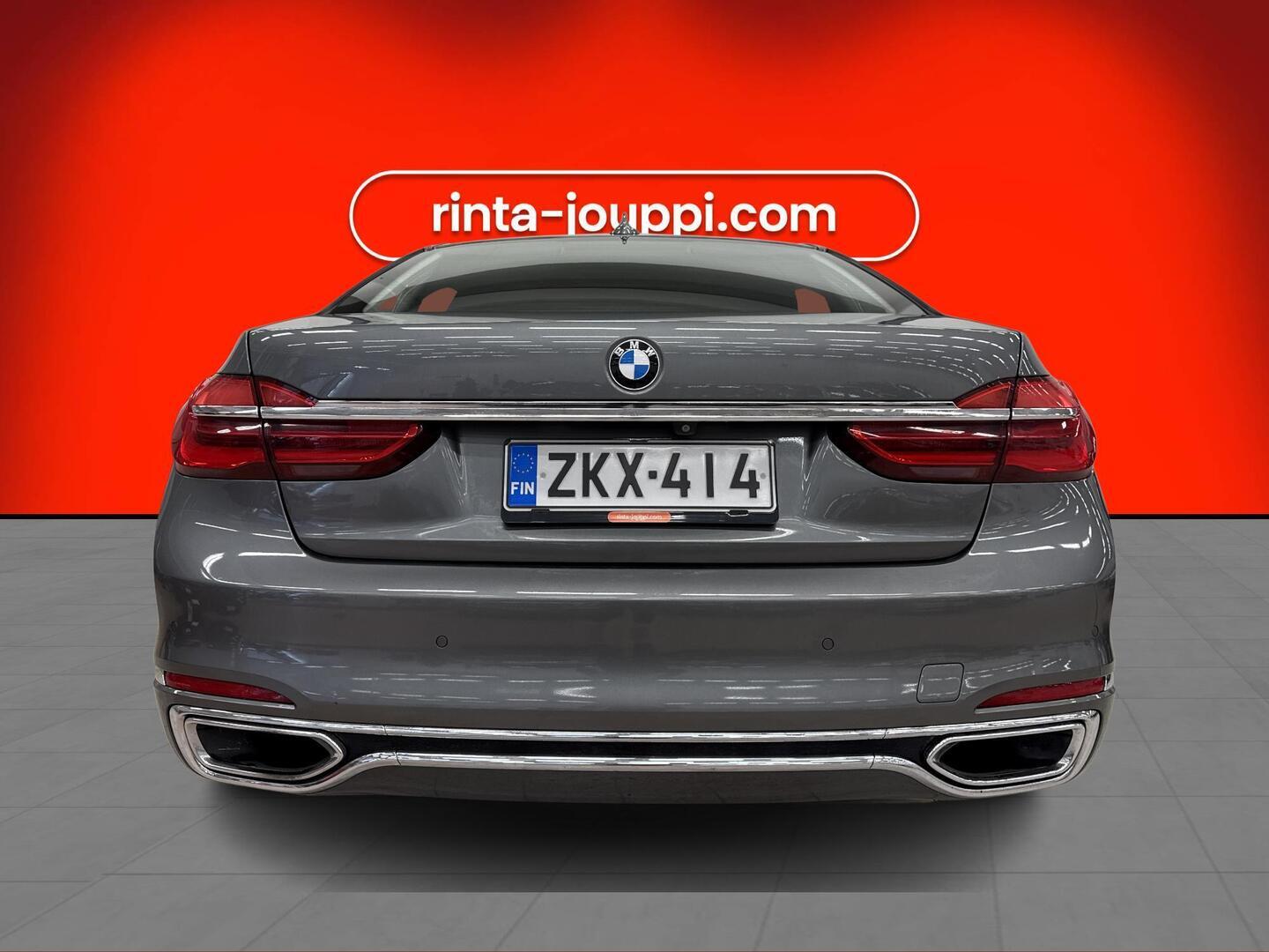 BMW 740 2016
