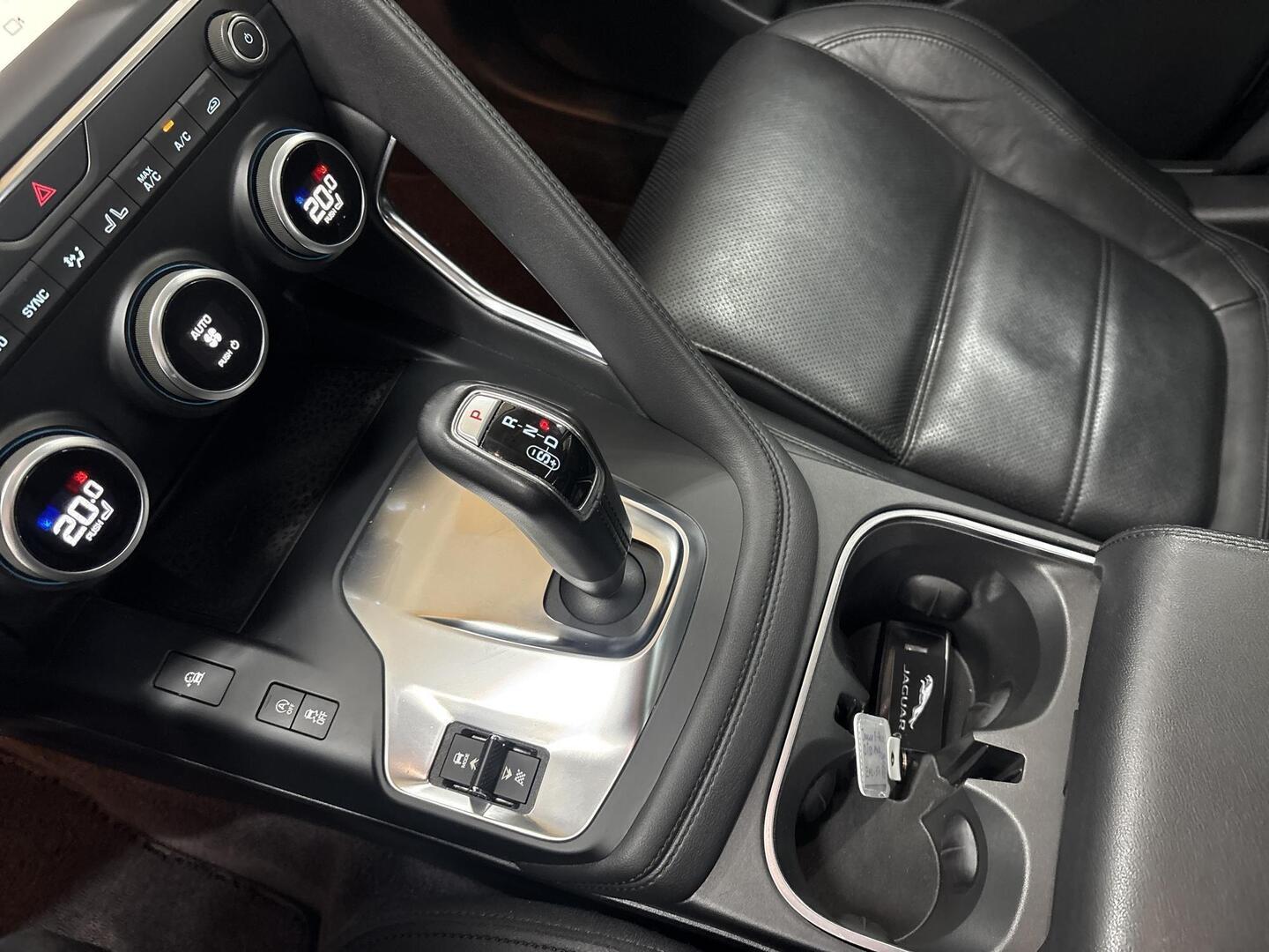 JAGUAR E-PACE 2019