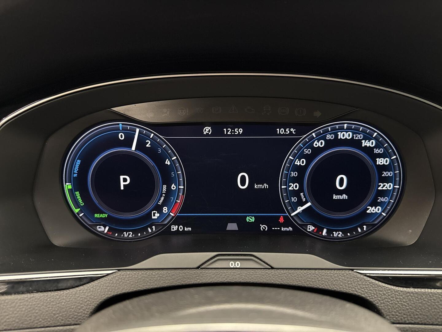 VOLKSWAGEN Passat 2018