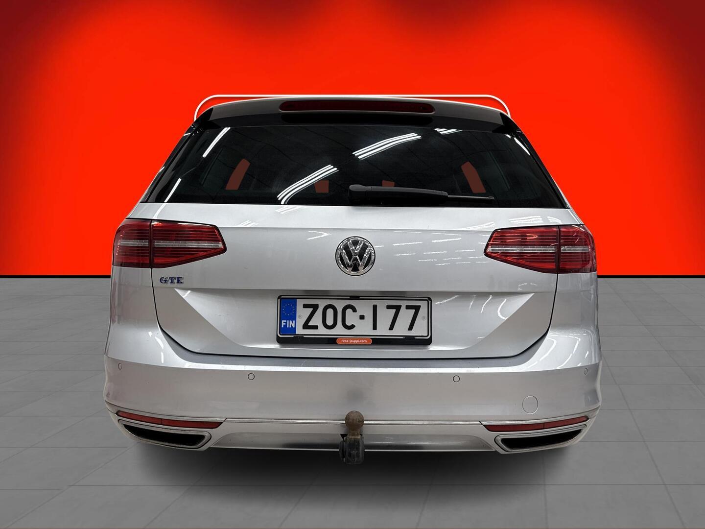 VOLKSWAGEN Passat 2018