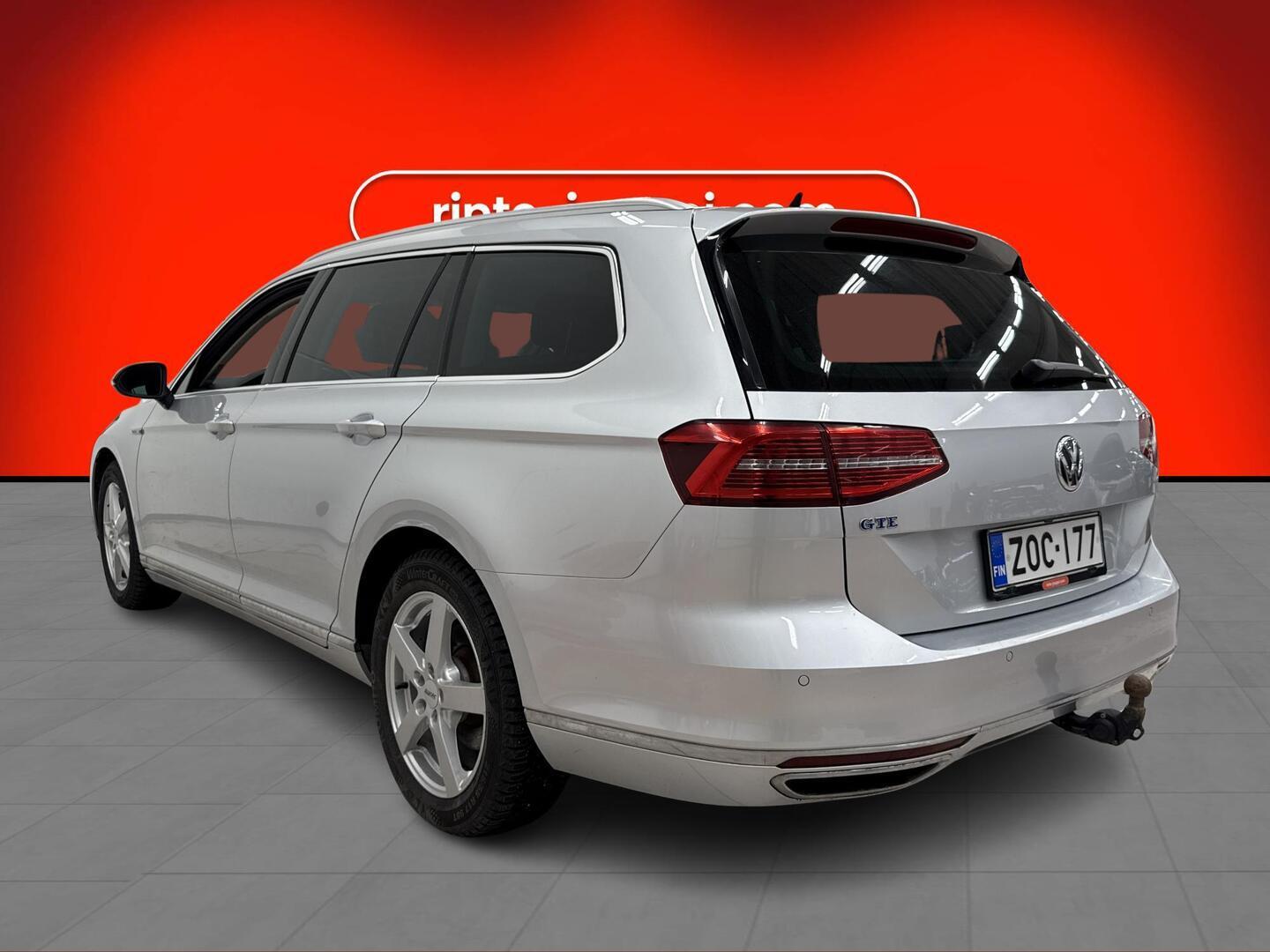 VOLKSWAGEN Passat 2018