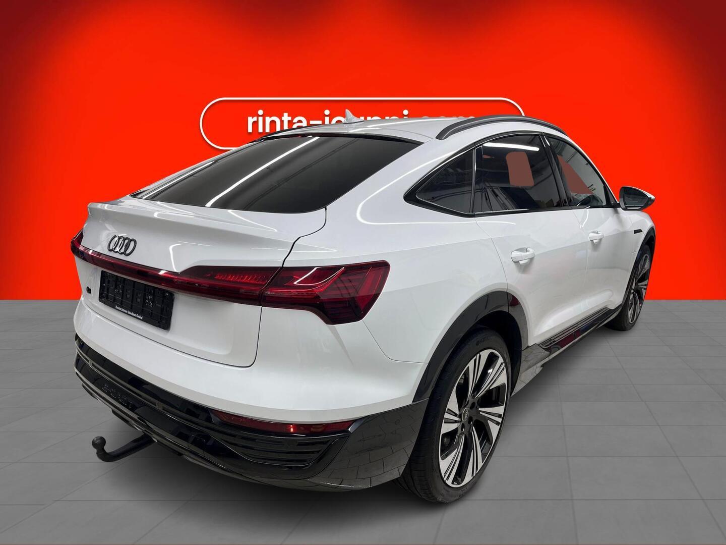 AUDI Q8 E-TRON 2024