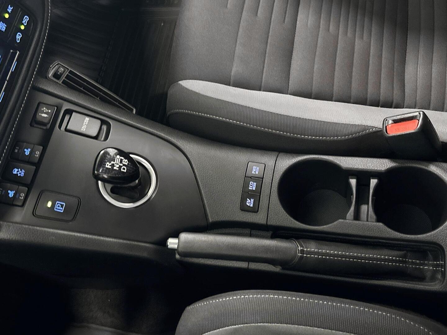 TOYOTA Auris 2017