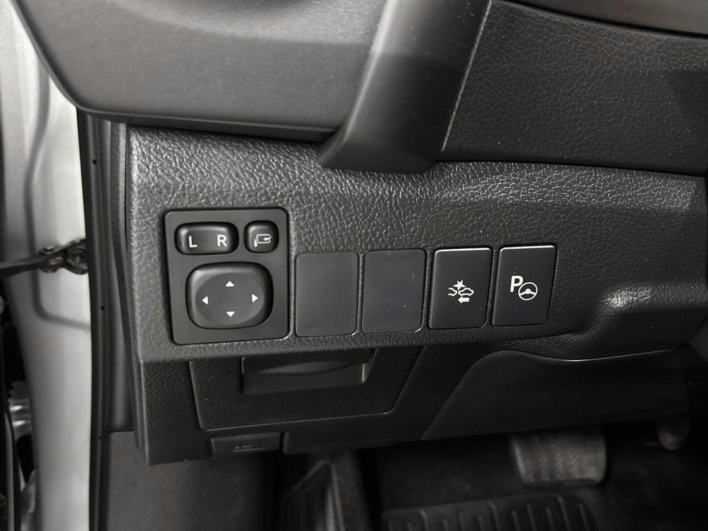 TOYOTA Auris 2017