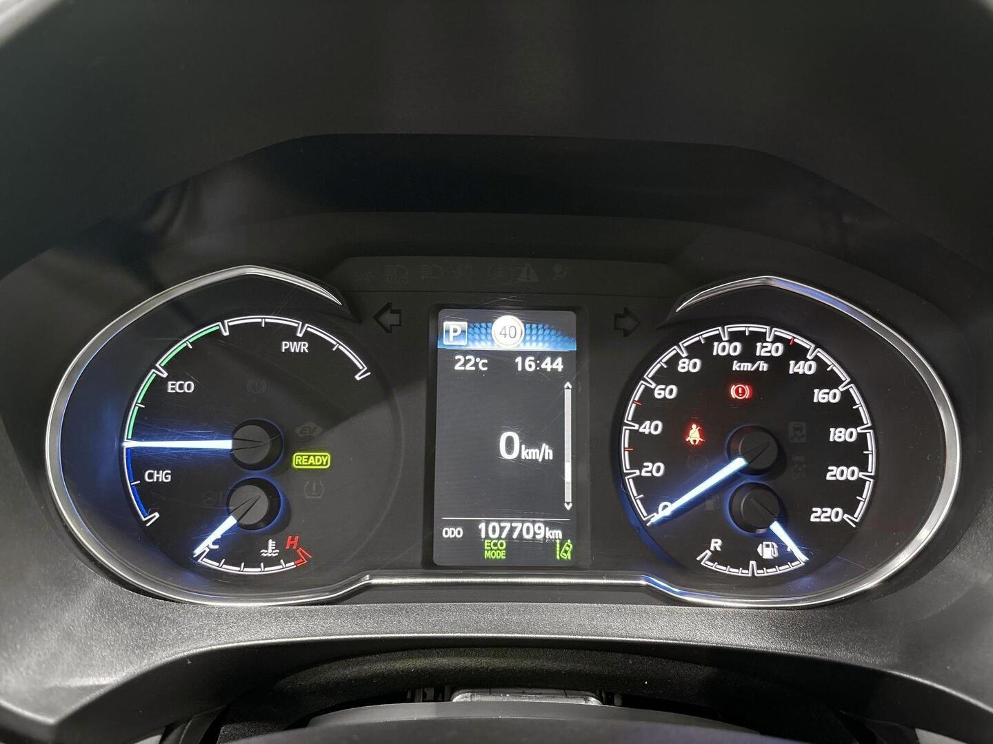 TOYOTA Yaris 2018