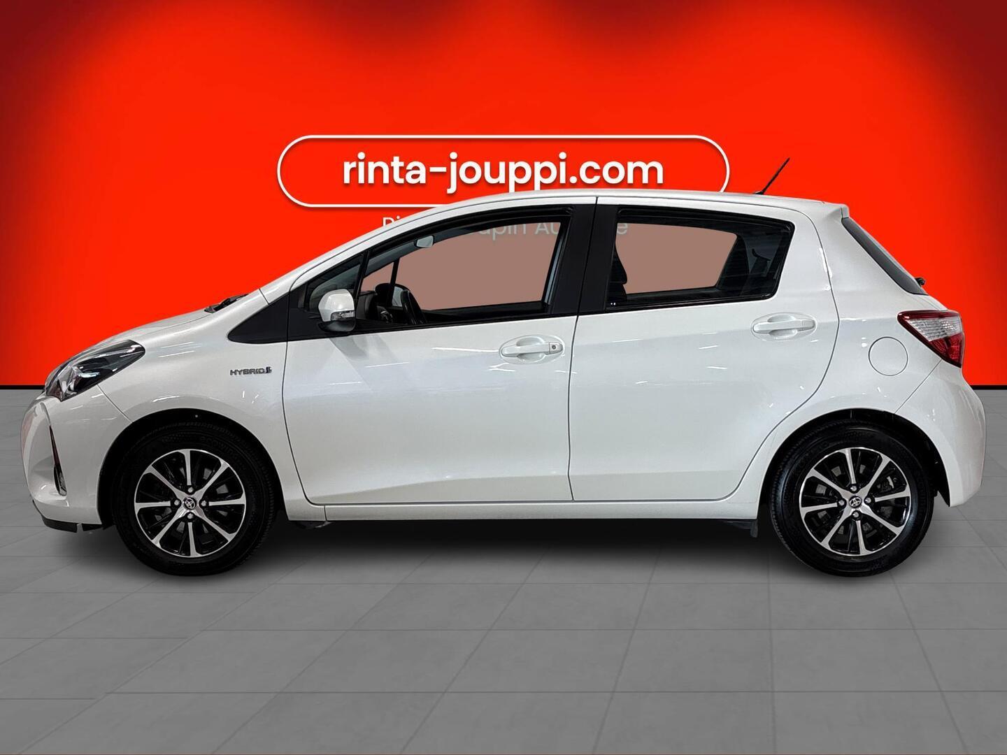 TOYOTA Yaris 2018