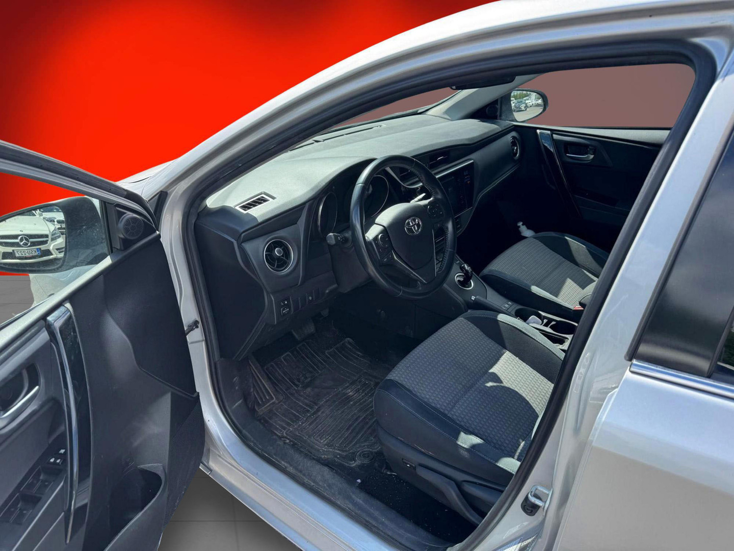 TOYOTA Auris 2019