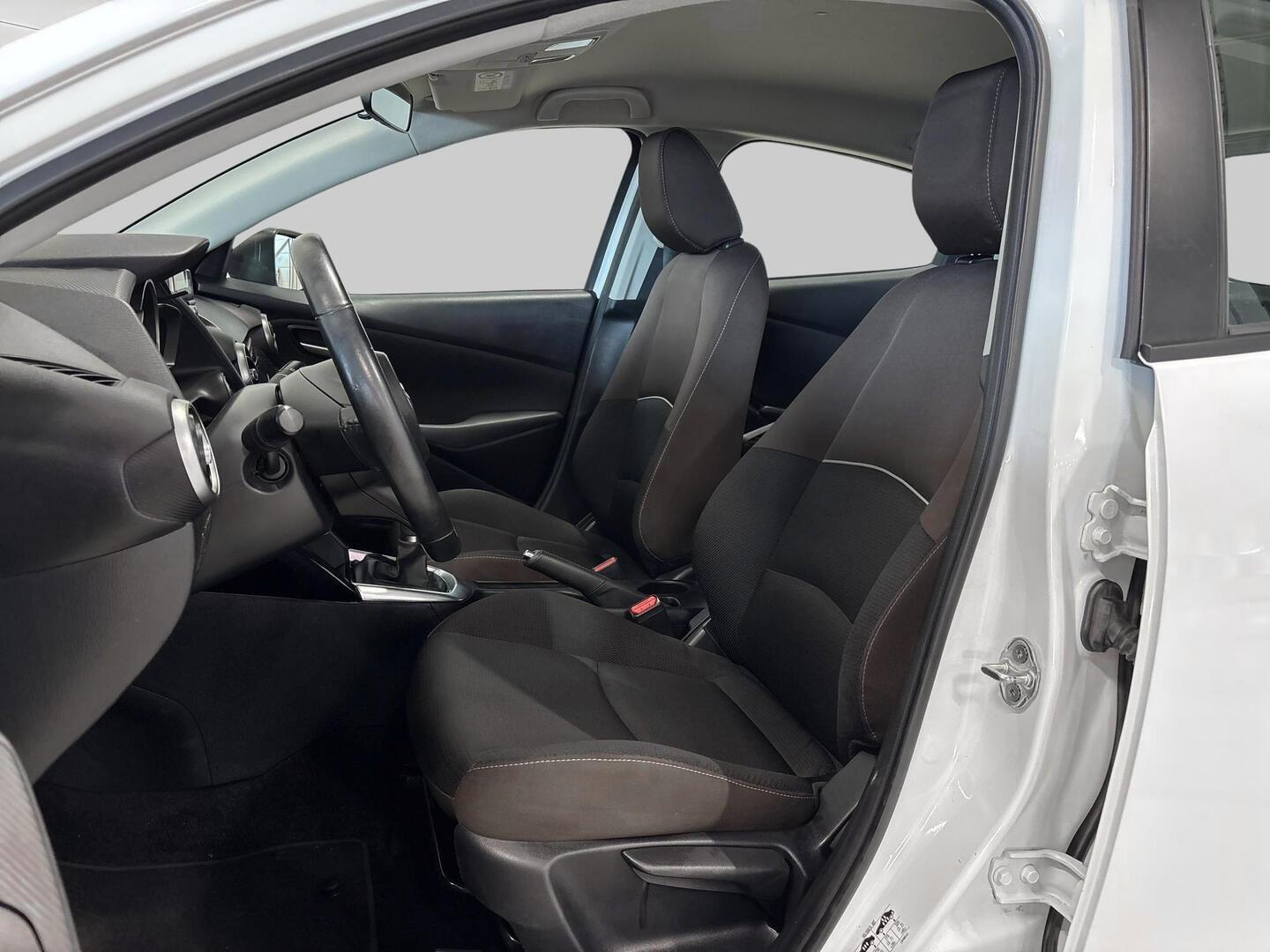 MAZDA Mazda2 2020