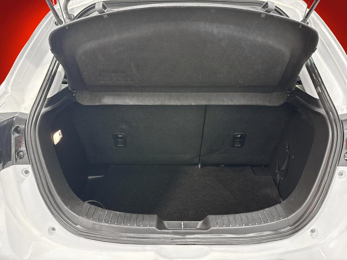 MAZDA Mazda2 2020