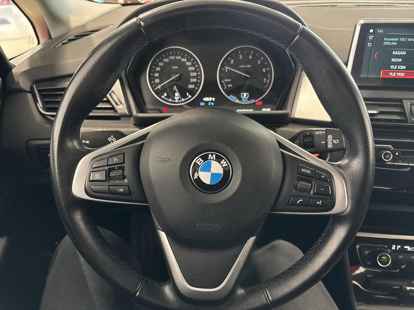 BMW 225 2018