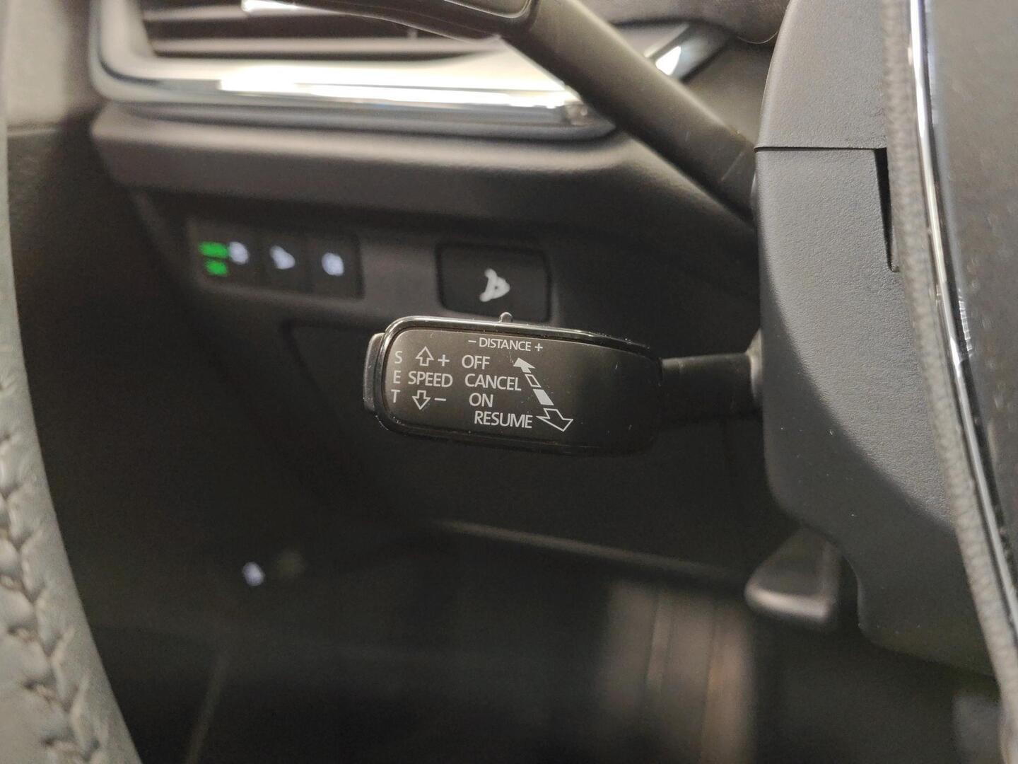SKODA Enyaq 2023