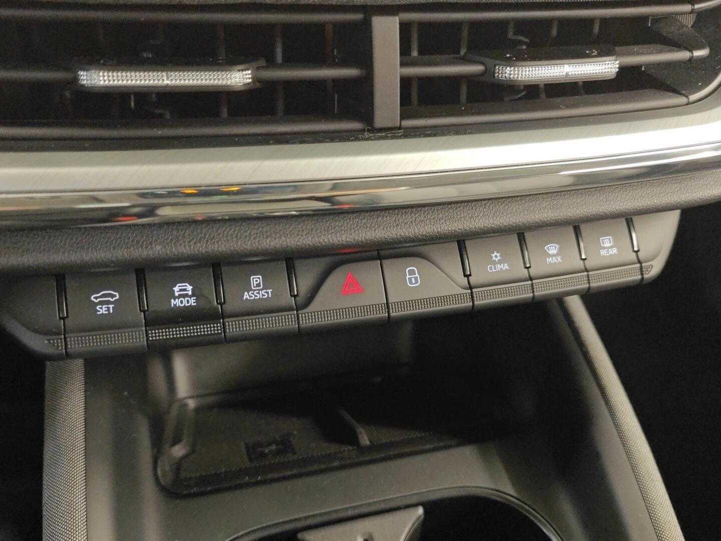 SKODA Enyaq 2023