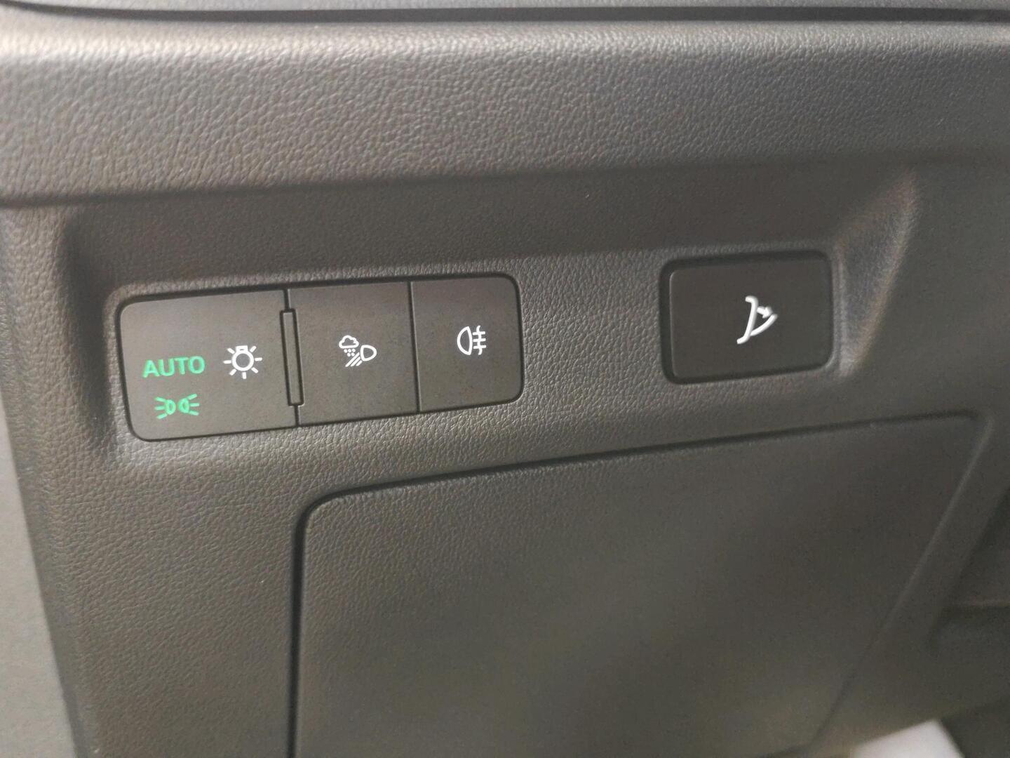 SKODA Enyaq 2023