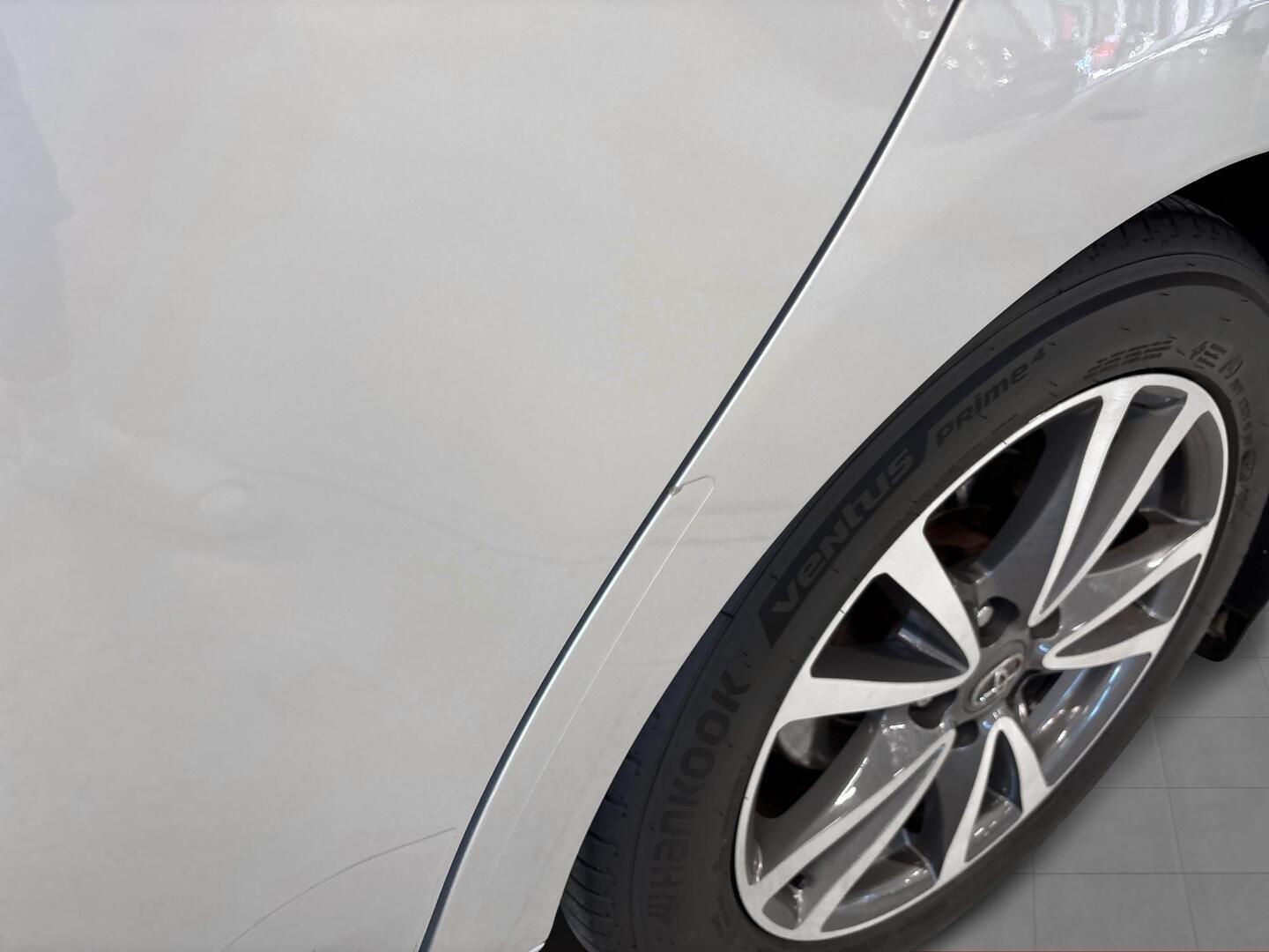 TOYOTA Avensis 2013