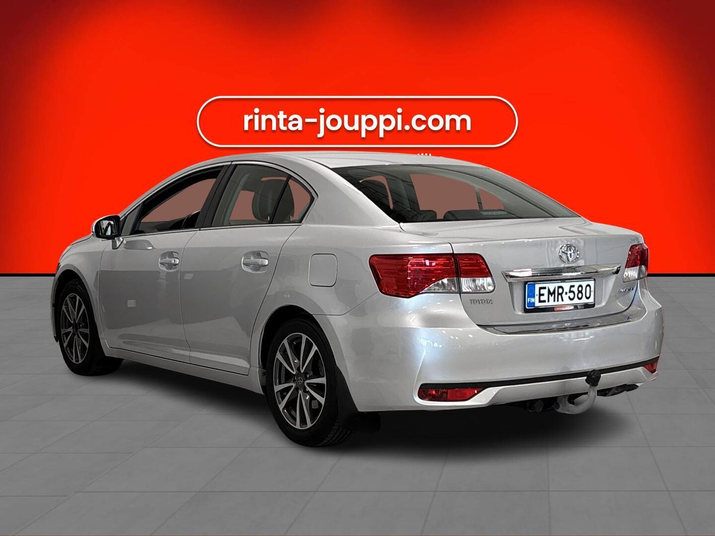TOYOTA Avensis 2013