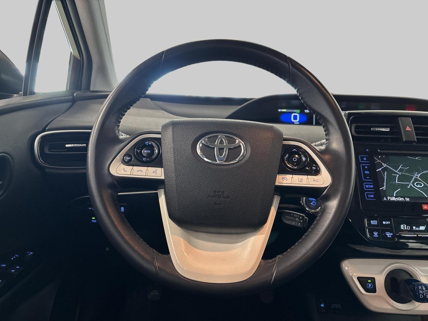 TOYOTA Prius 2017
