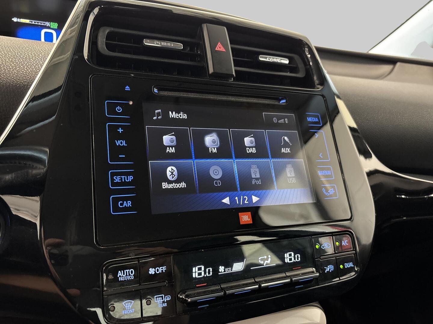 TOYOTA Prius 2017
