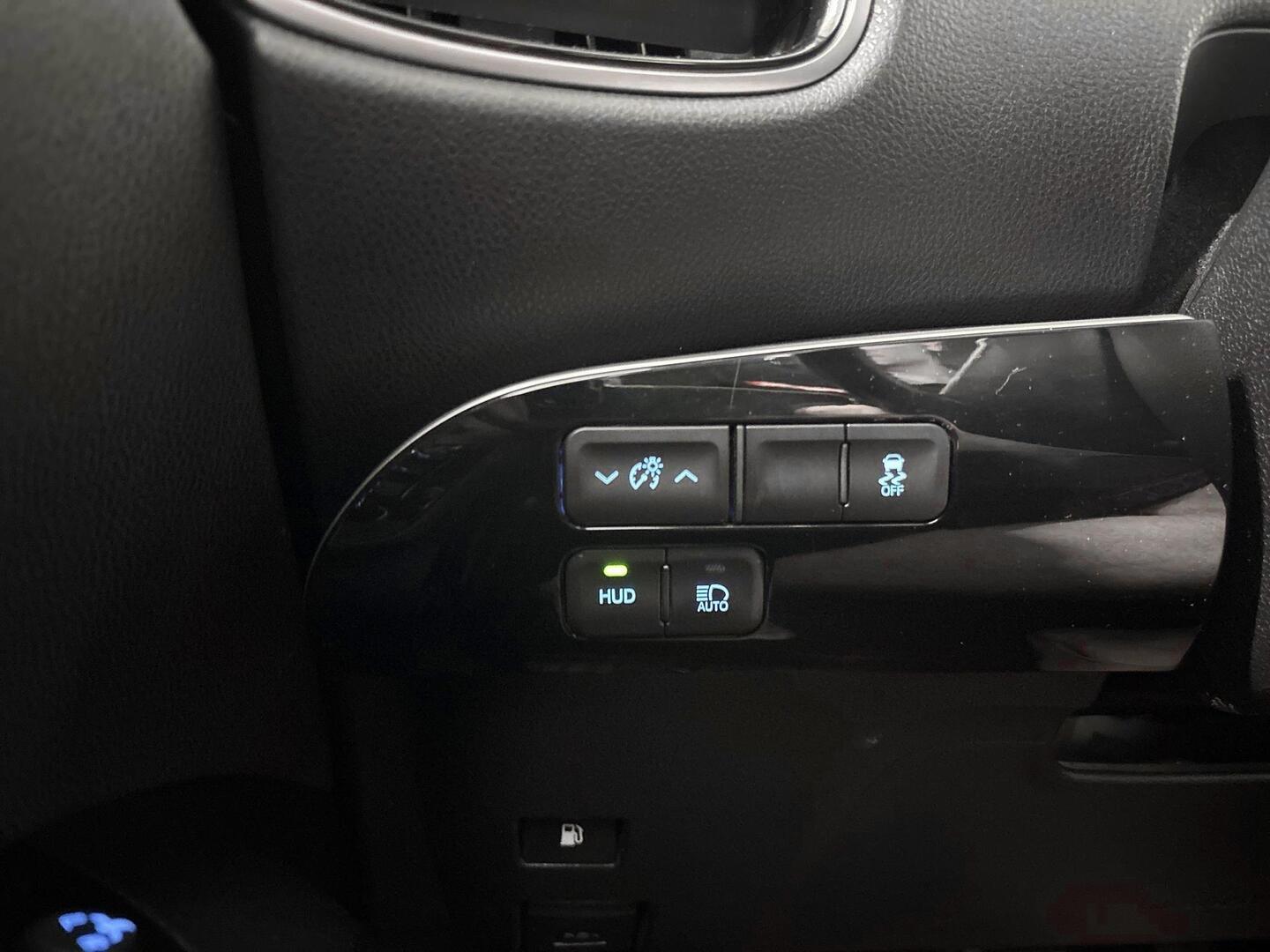TOYOTA Prius 2017