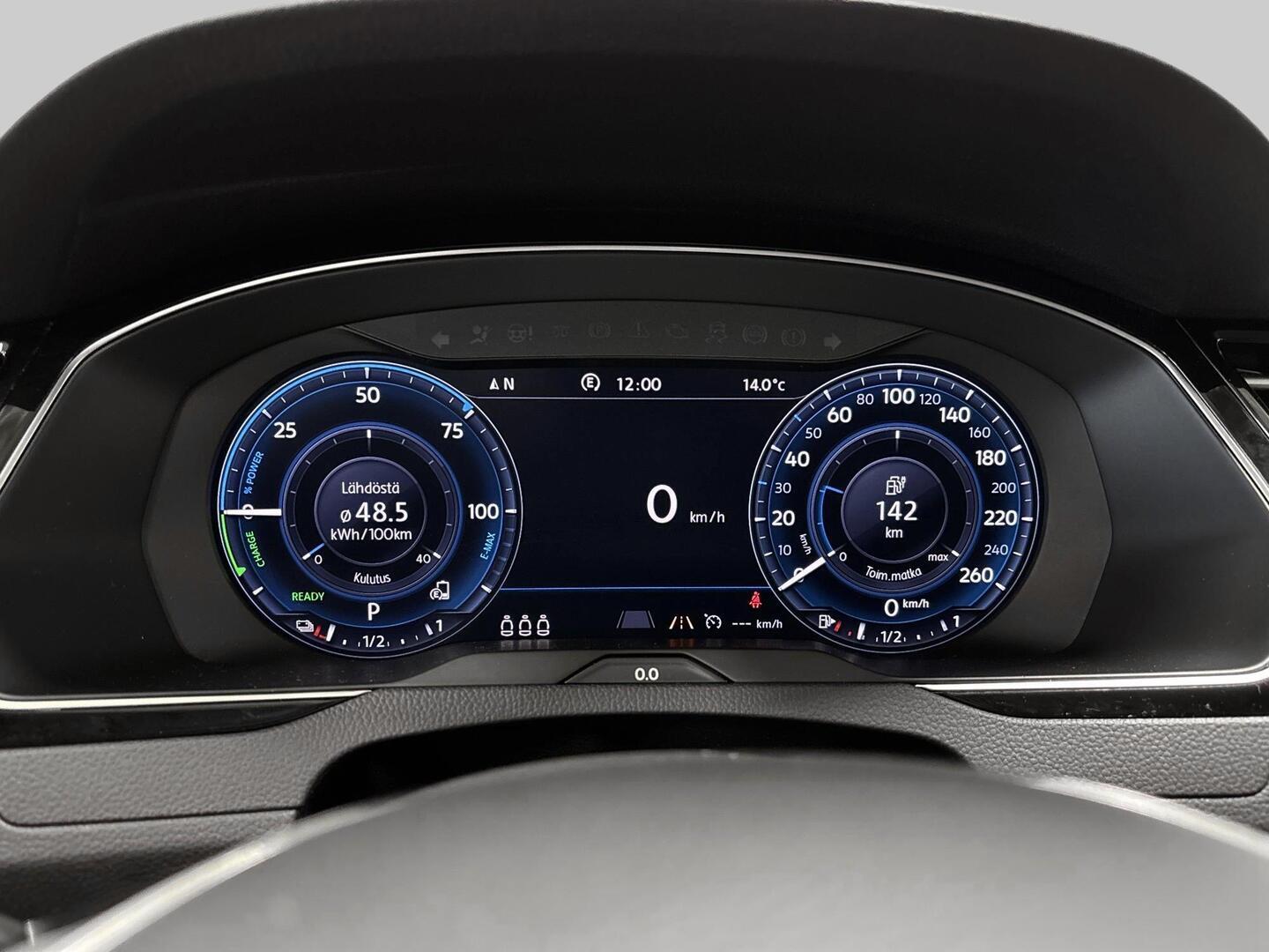 VOLKSWAGEN Passat 2017