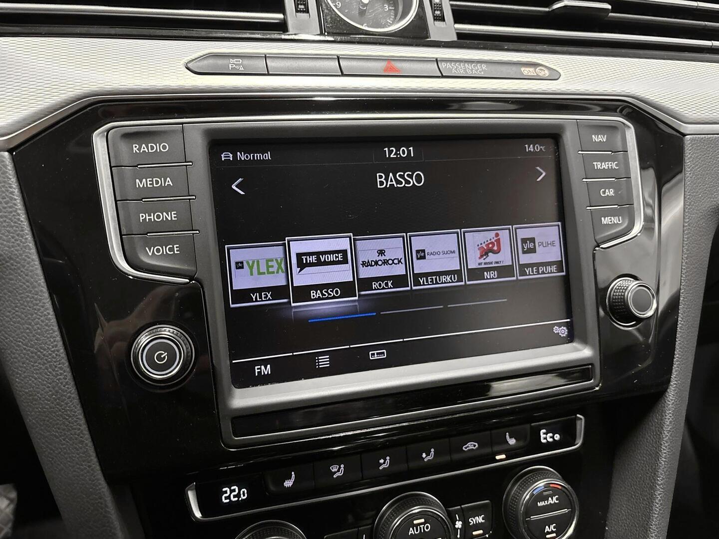 VOLKSWAGEN Passat 2017