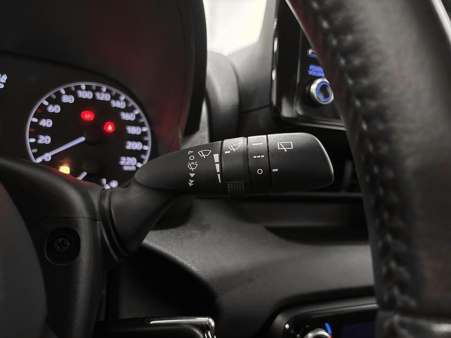 TOYOTA Yaris 2023