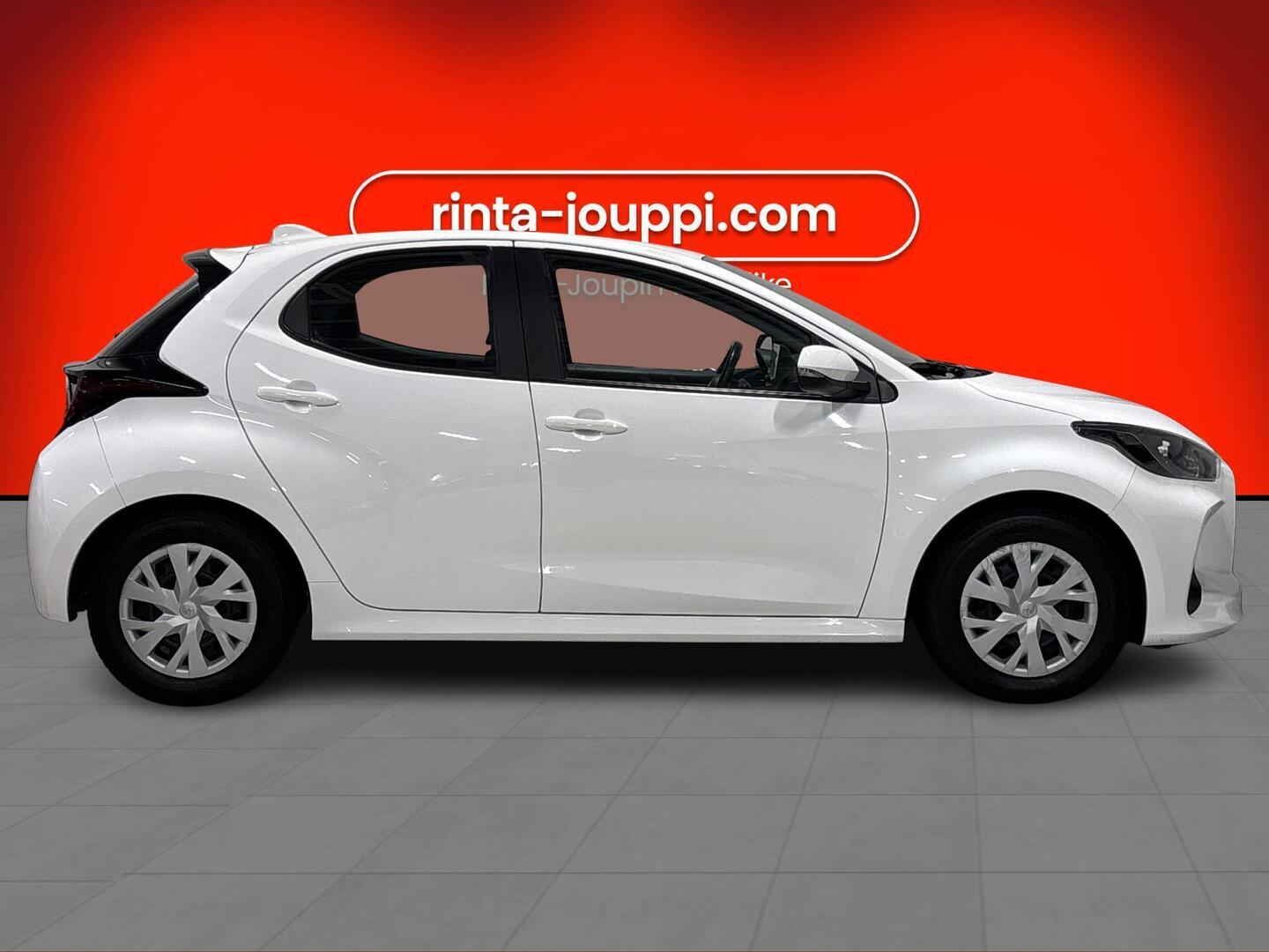 TOYOTA Yaris 2023