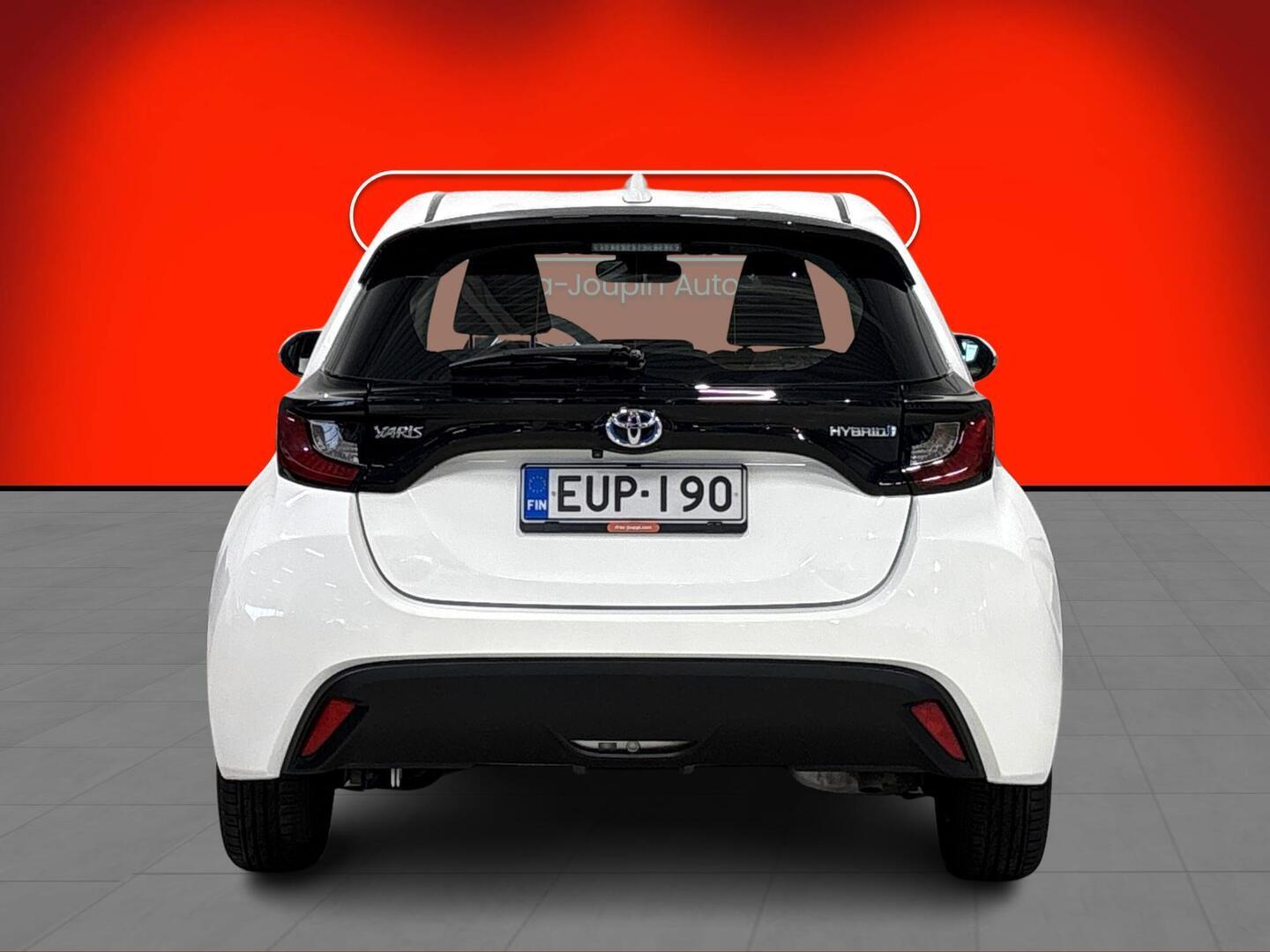 TOYOTA Yaris 2023