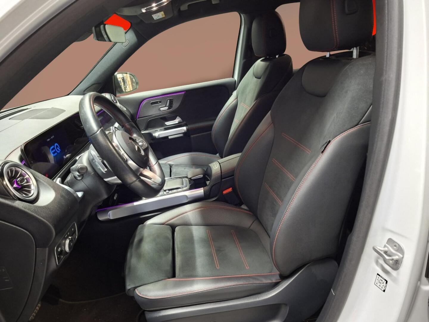 MERCEDES-BENZ EQB 2024