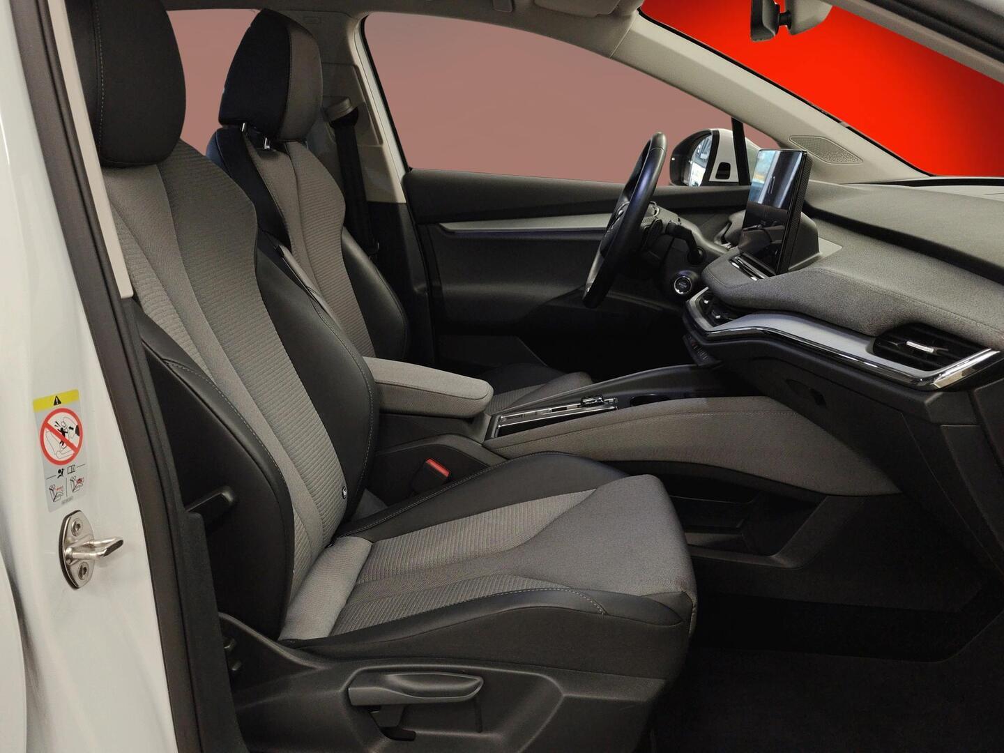 SKODA Enyaq 2023