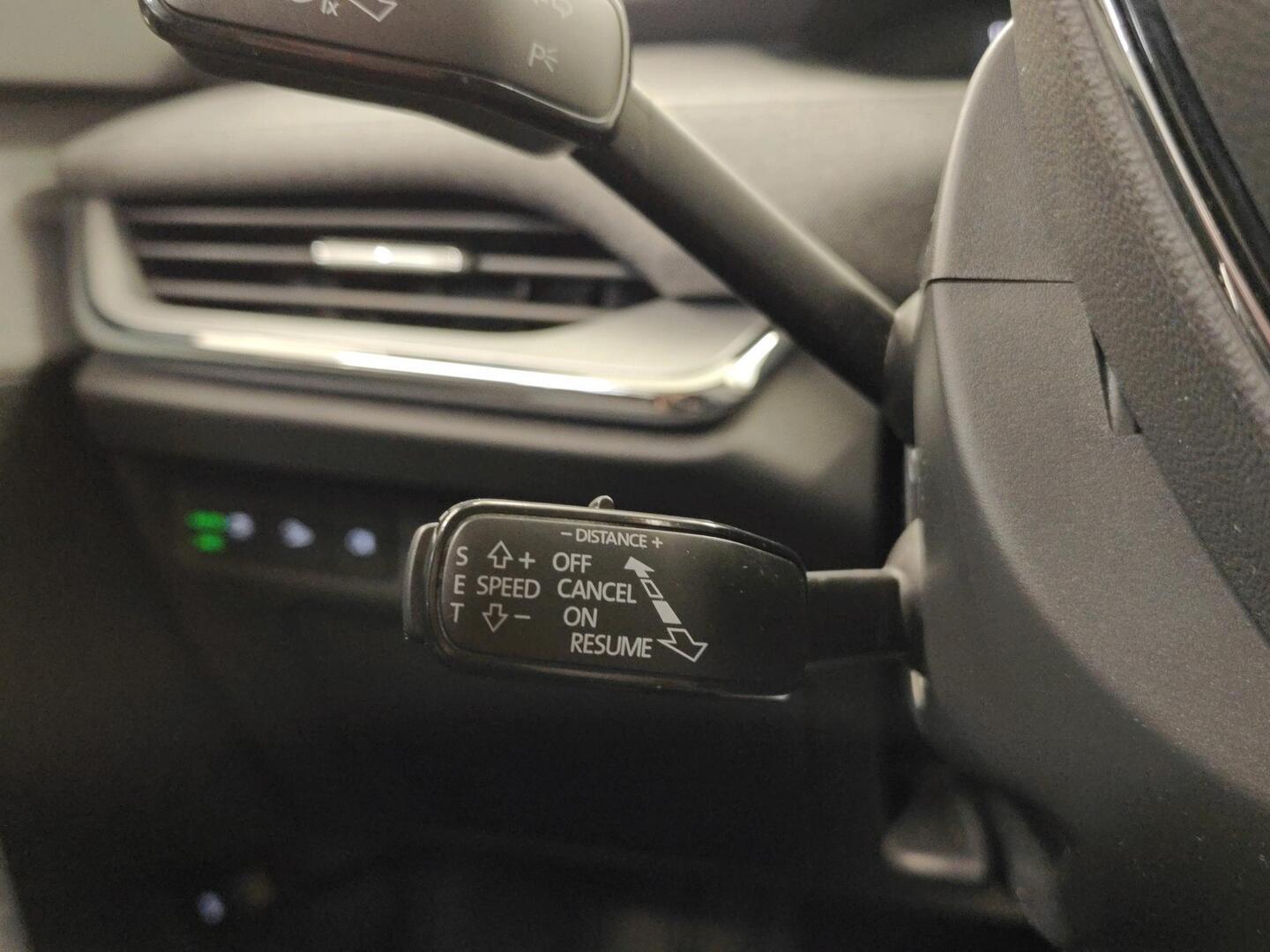 SKODA Enyaq 2023