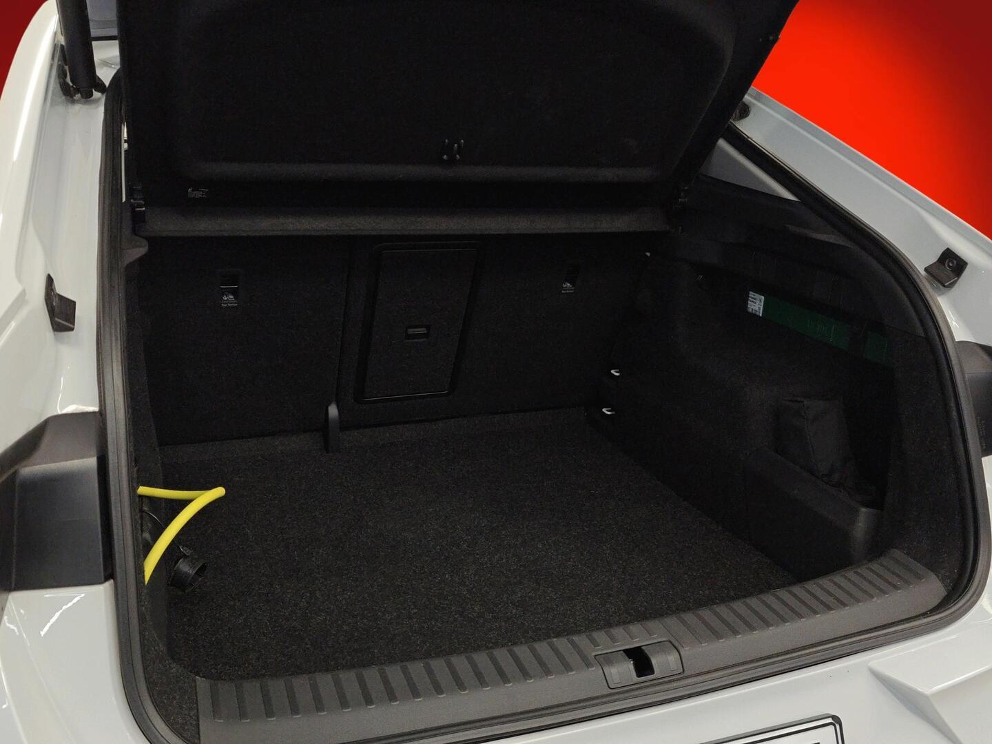 SKODA Enyaq 2023