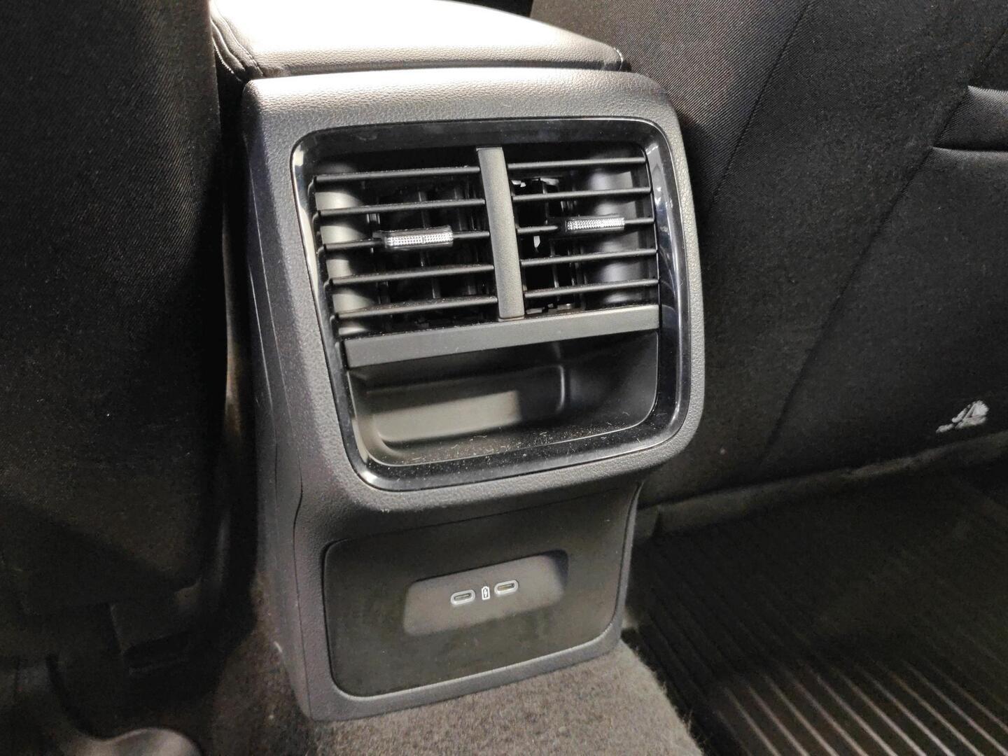 SKODA Octavia 2024