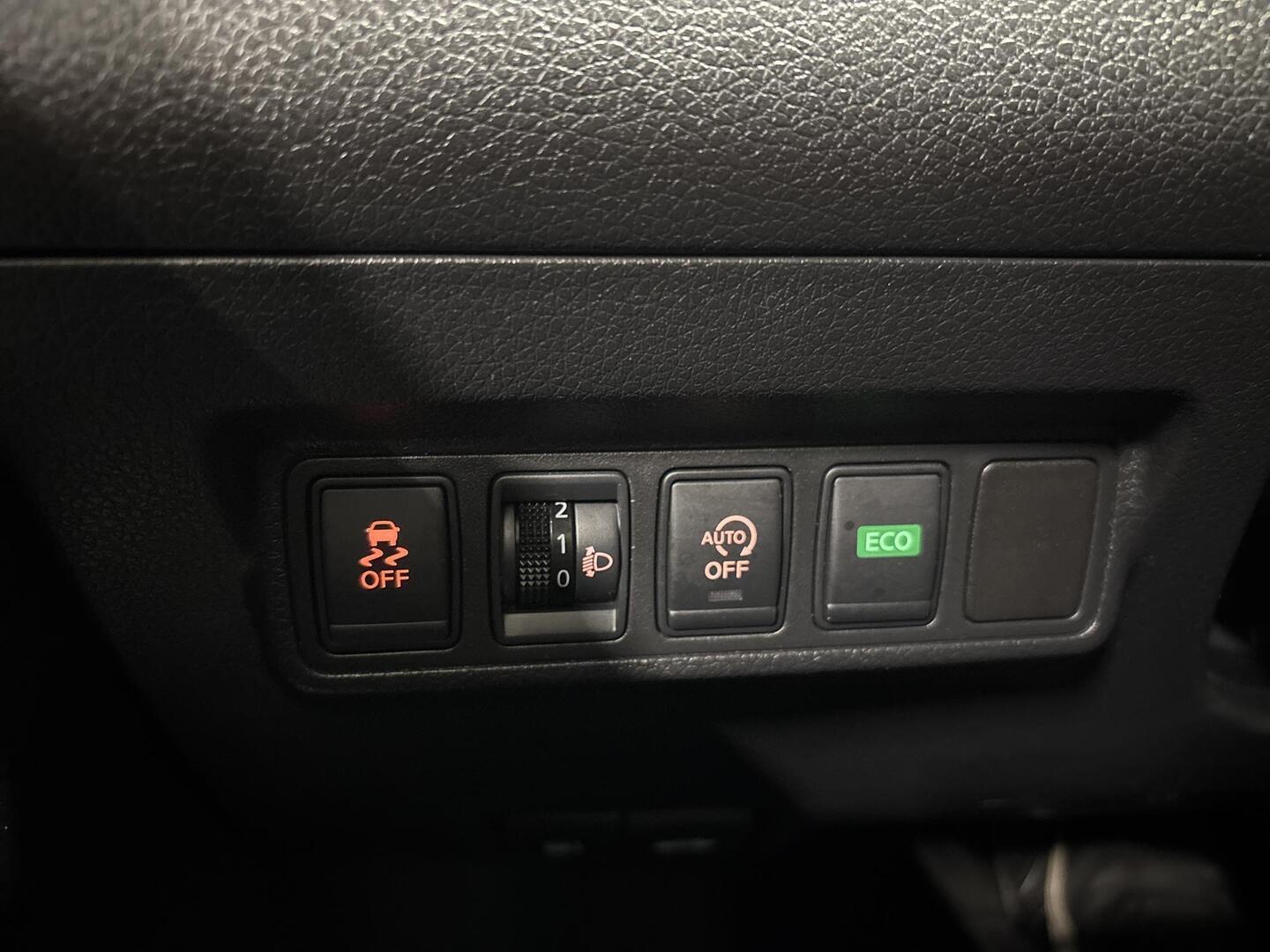 NISSAN Pulsar 2016