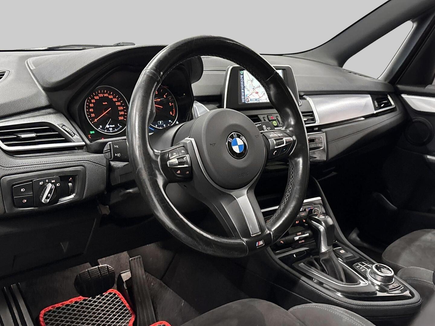 BMW 220 2017