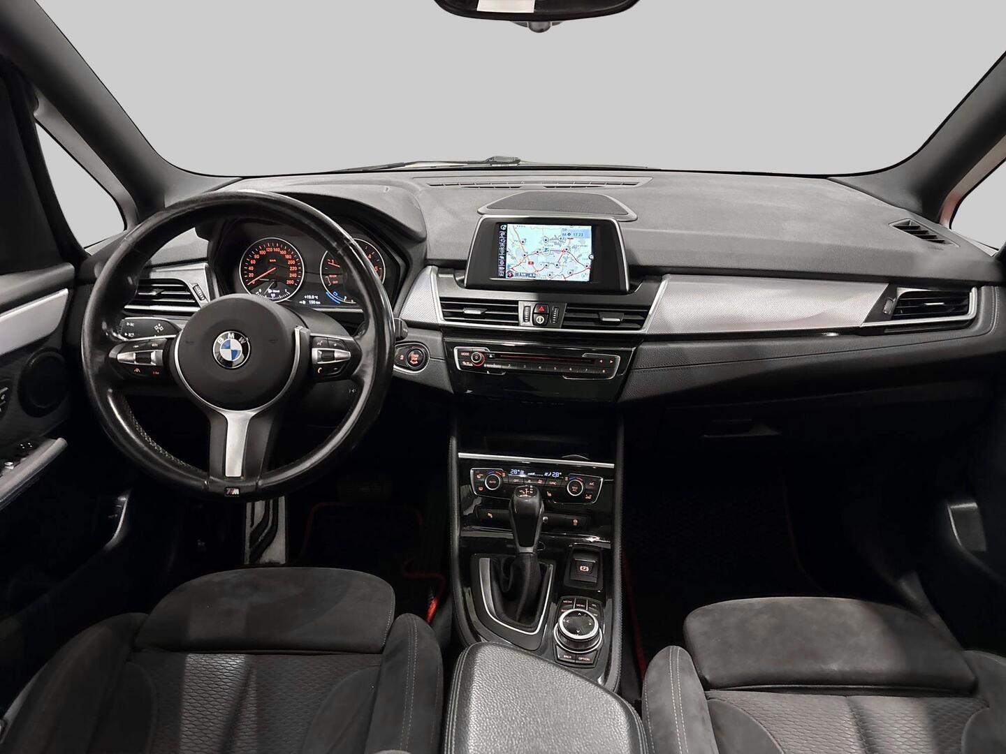 BMW 220 2017