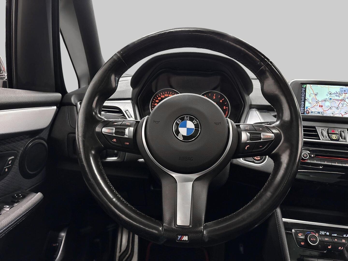 BMW 220 2017